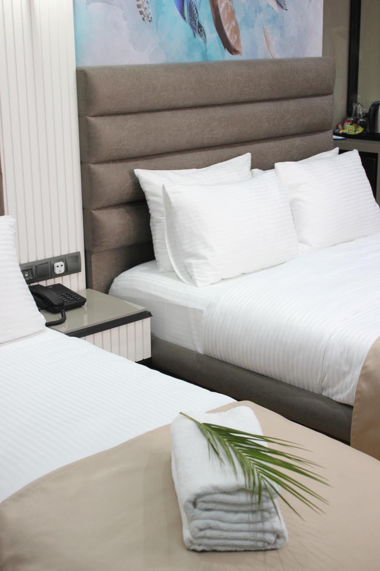 Arnavutkoy Dem Premium Hotel - Round Trip Airport Service - Istanbul International Airport מראה חיצוני תמונה